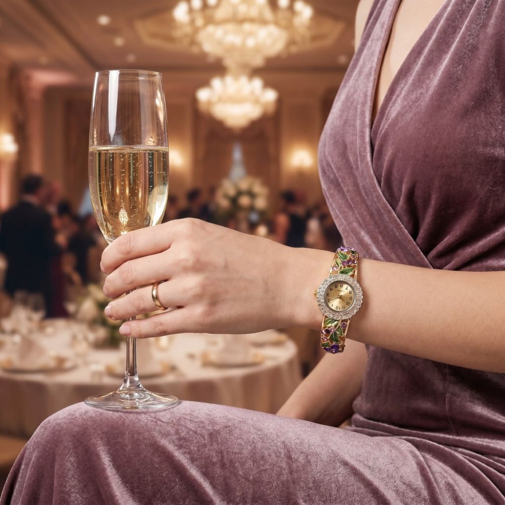 Vintage Fashion Week - Çiçeklerle Zenginleştirilmiş Vintage Saat, Rhinestone Bileklik,